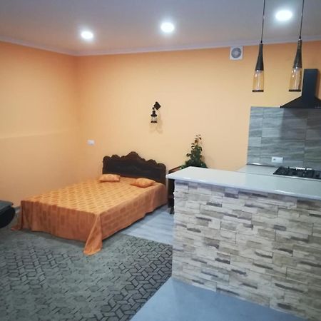 12 Maksim Gorki Street Appartamento Tbilisi Esterno foto