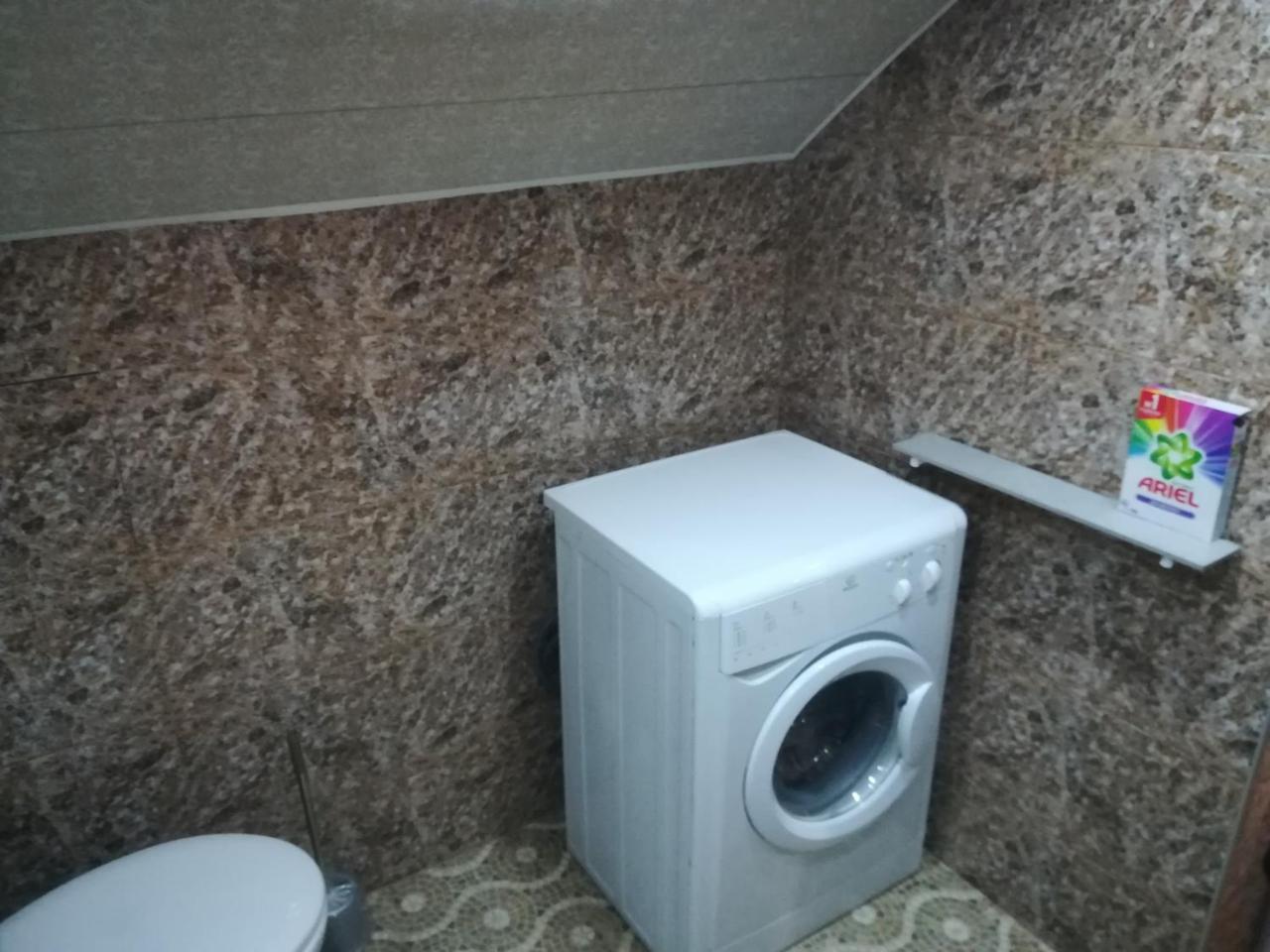 12 Maksim Gorki Street Appartamento Tbilisi Esterno foto