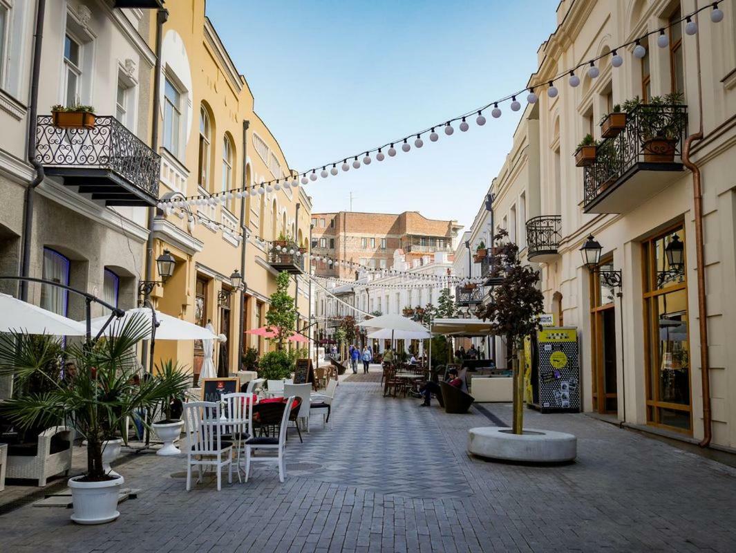 12 Maksim Gorki Street Appartamento Tbilisi Esterno foto